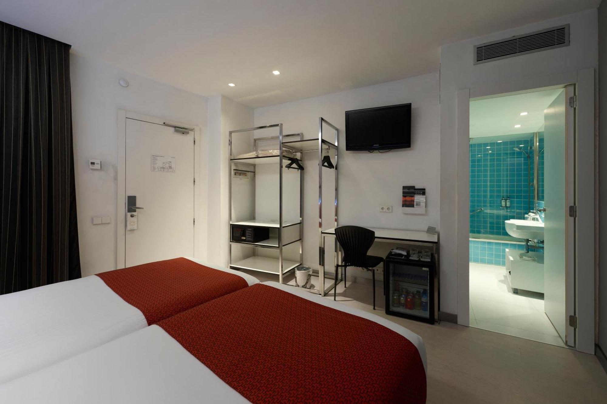 Hotel Catalonia Avinyo Barcellona Camera foto