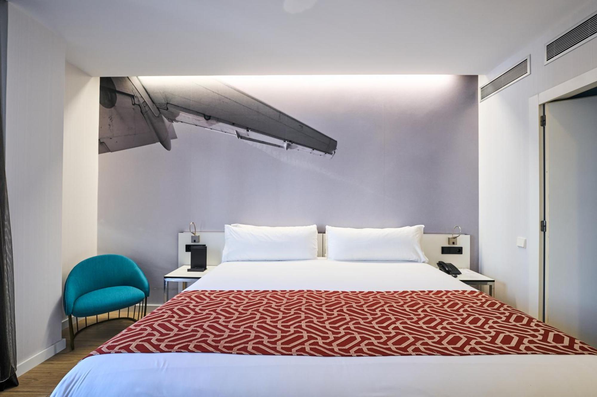 Hotel Catalonia Avinyo Barcellona Esterno foto