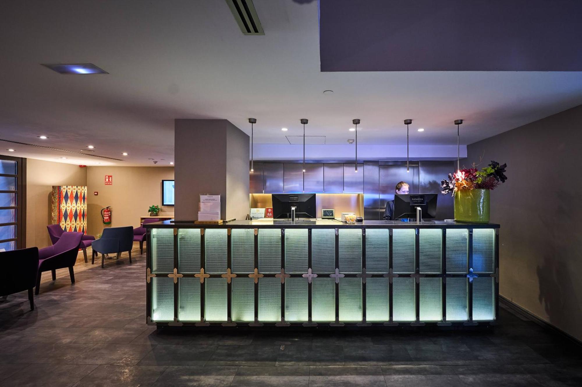 Hotel Catalonia Avinyo Barcellona Esterno foto